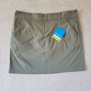 NWT Genuine Columbia Women's Skort Olive Green 12 Gorpcore